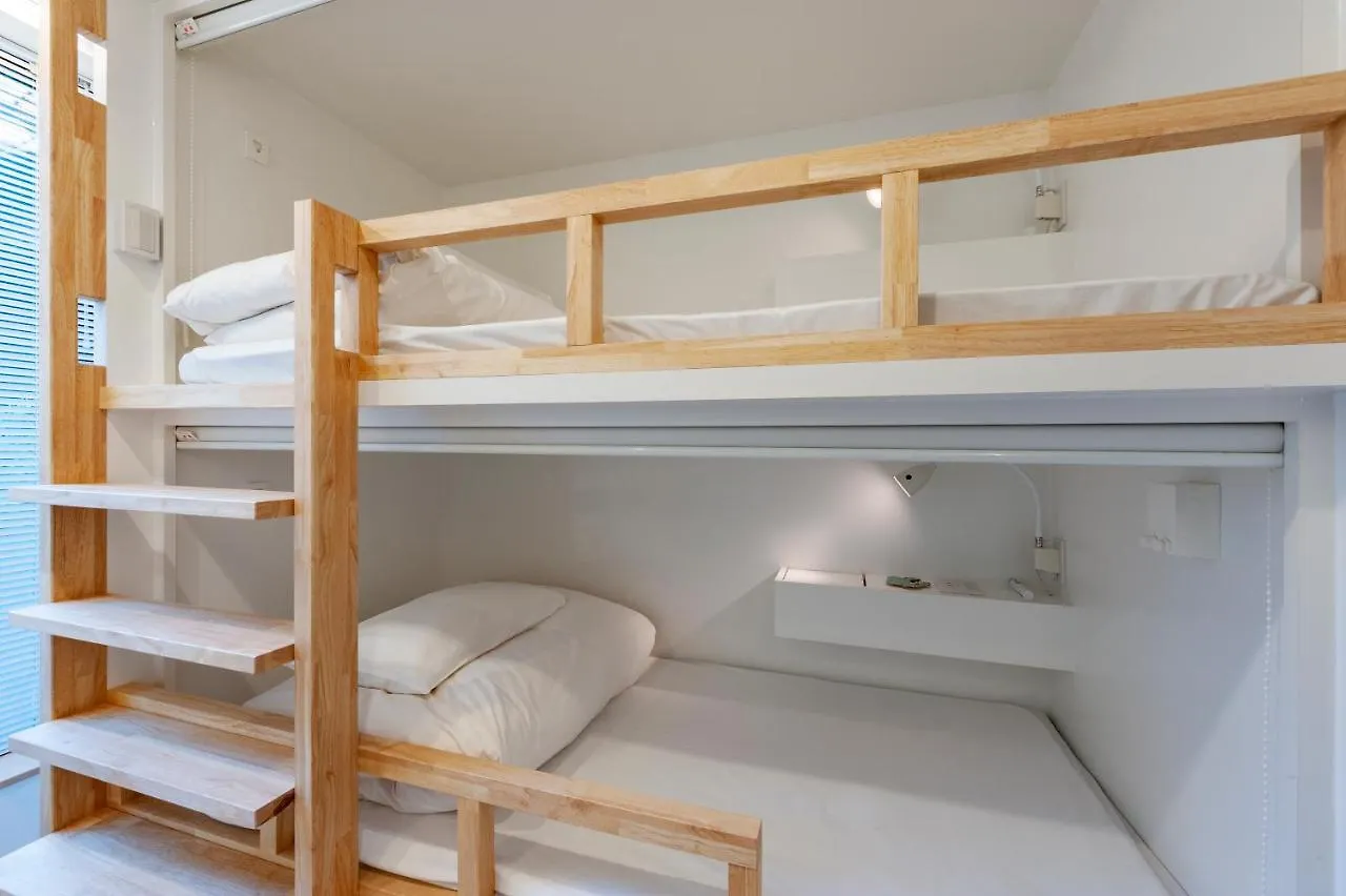 Plat Hostel Keikyu Haneda Home Tokyo