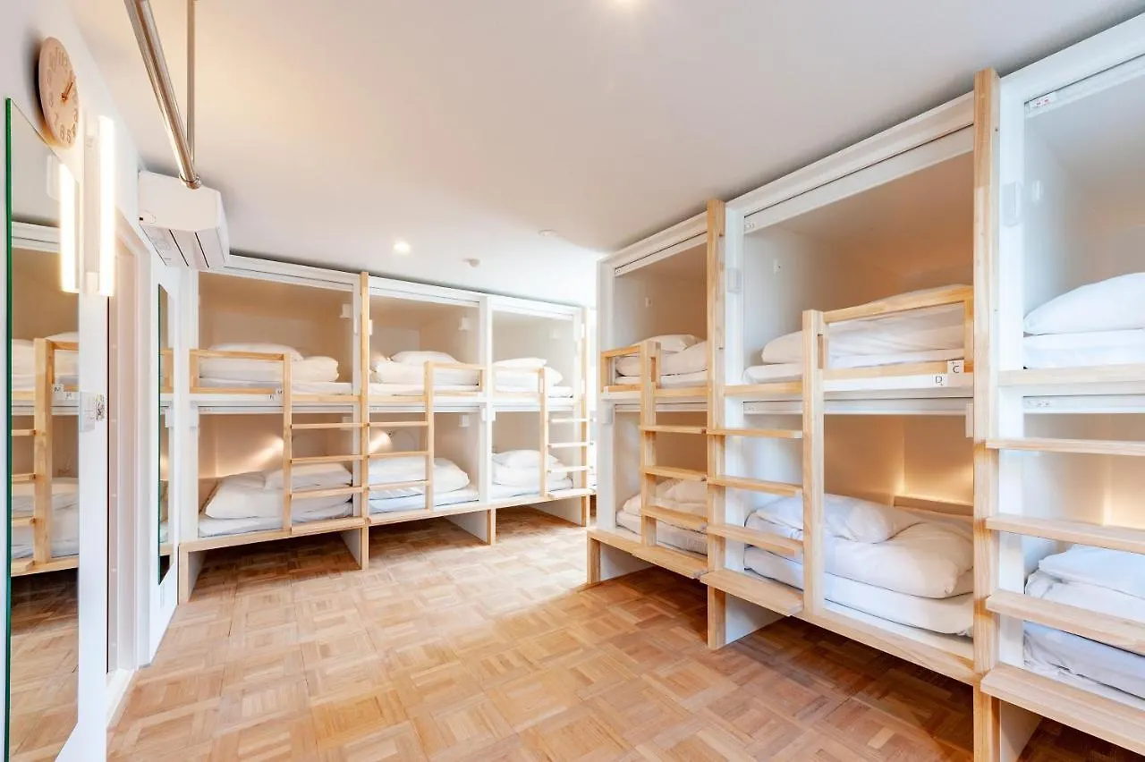 Plat Hostel Keikyu Haneda Home Tokyo